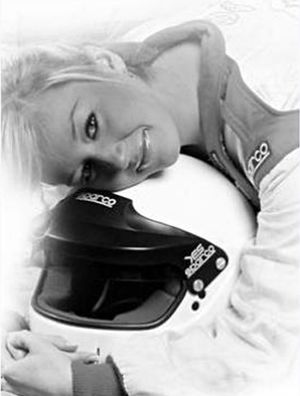 Bikerin sucht Abenteuer