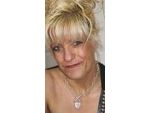 unglückliche Hausfrau sucht leidenschaftliche Affäre