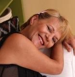 feurige Frau im reifen Alten sucht leidenschaftliche Beziehung