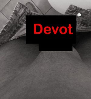 Devoter Mann sucht dominante Dame