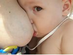 Großes Baby sucht Amme