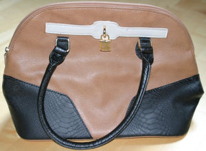 Handtasche