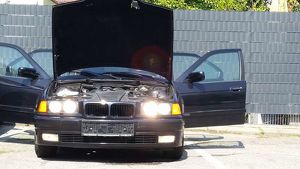 Bmw 3er-Reihe 320i 24V-6 Zylinder-E36/4 Schwarz Limo Limousine