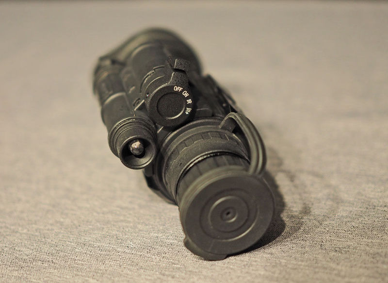 Dipol nachtsichtgerät Einäugig GEN 2+ mit IR Aufheller