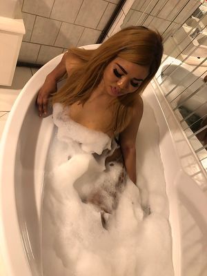 Exotische Schönheit ! Neu Neu Ab 30 Euro