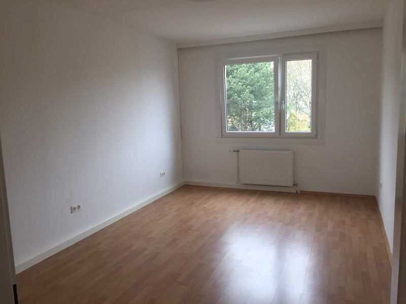 Wien 11: Sonnige renovierte 3 Zimmerwohnung - U-Bahn-N&auml;he & Ruhe-Lage