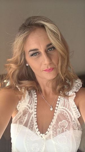 blonde 53jährige sucht flotten Partner