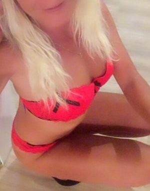 Blond schlank erotikmassage u sex