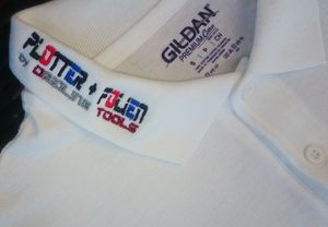 Polos, Shirts, Caps, Aufnäher und vieles mehr, besticken wir!