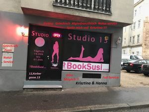 Fisting  Griechisch  Korber gasse 13 Krisztina  Full Service