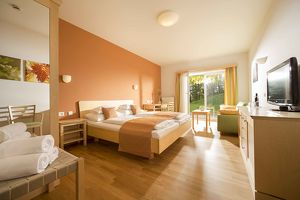 Zimmermädchen (w/m) / Housekeeping - 5-Tage-Woche, Teilzeit 25 Stunden im Hotel Staribacher