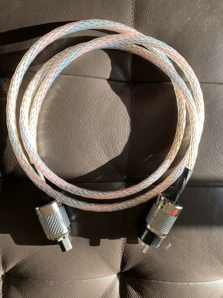 Nordost Valhalla Stromkabel