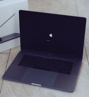 Apple MacBook Pro 15,4" Retina 2018 i9 6-Core