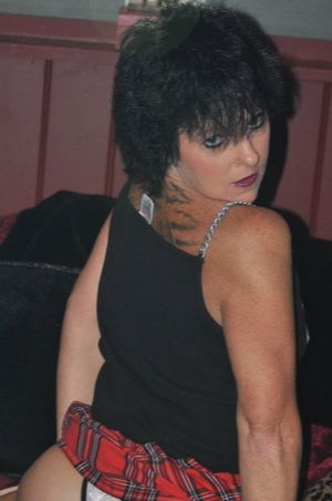 Verruchte Lady braucht Trainingsobjekt