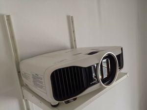 Epson EH TW 9200W 3D Beamer/Projektor mit Brillen