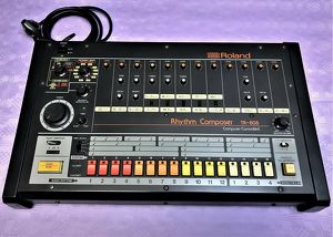 Roland TR-808 Drummaschine