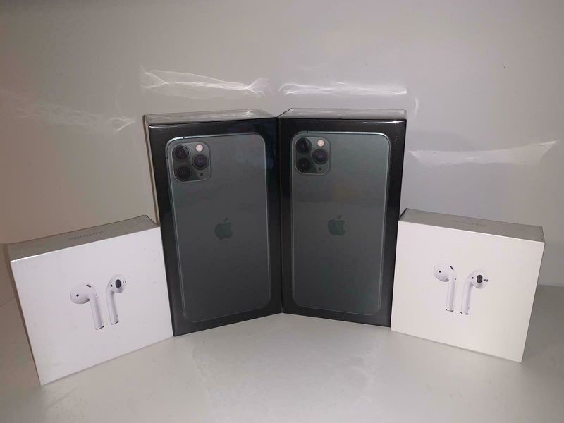 2 x Apple iPhone 11 Pro Max - 256GB