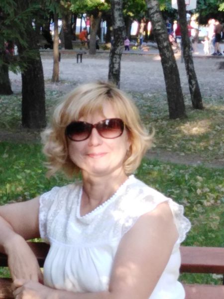 48-jährige Frau sucht geselligen Partner