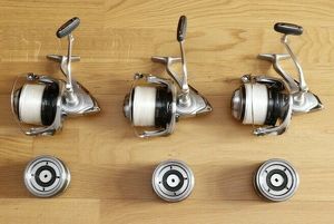 3 x Shimano Aero Technium 10000 XSC + 3  Ersatzspulen + Whiplash Crystal