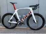 Trek Madone Slr 9 Disc Dura Ace Di2 Bontrager XXX Project One