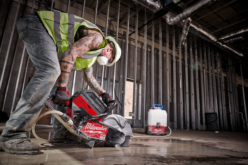 Milwaukee-Elektrowerkzeuge und Gölz Baugeräte von Profi-Tech Ternberg