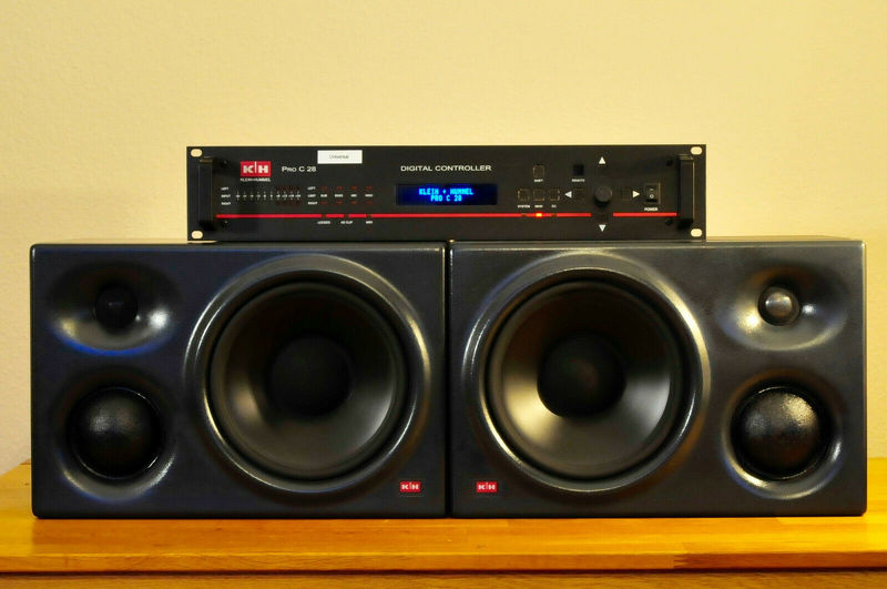 Klein + Hummel Kh O 300 D Studiomonitor Aktivlautsprecher