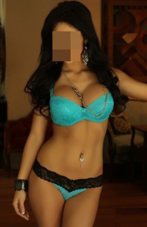 Sucht unterw&uuml;rfigen Mann der Frauen nackt liebt