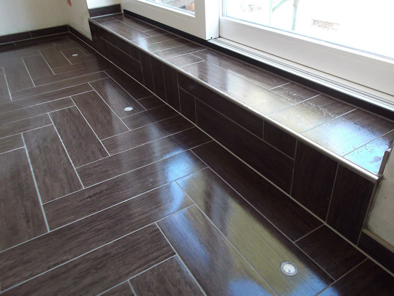 Fliesenleger-Stein Deko-Ytong Mauer