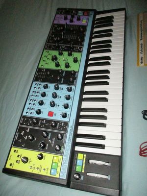 Moog Matriarch Semimodularer Analogsynthesizer