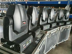 JB Lighting P3 Movinghead 6 Stück inkl. 3 x 2er Case