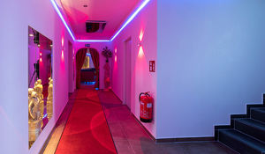 STUDIO LA CHICA LOUNGE - WILLKOMMEN IM SEXPARADIES