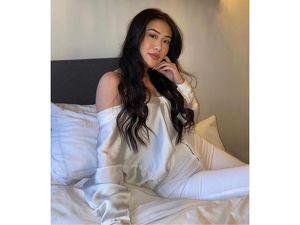 Geile  frau mit grossen Titten