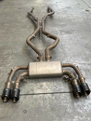 Auspuffanlage Akrapovic Evolution Line