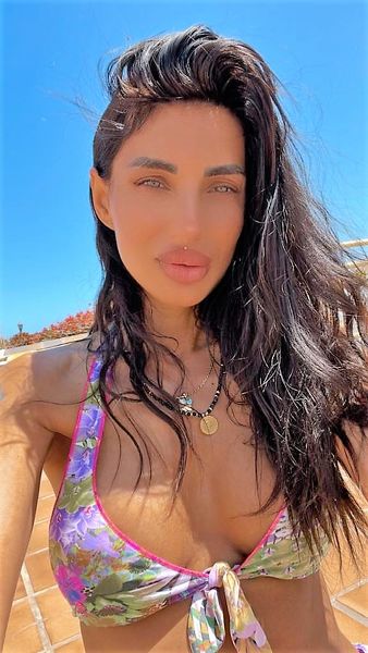 ANGELA bildh&uuml;bsche Sommer Beauty besucht Wien N&Ouml; BGL