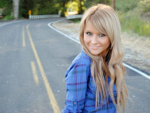 Frau die eine ernsthafte Beziehung braucht