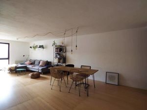 Designerwohnung zur Zwischenmiete (Okt-Mai) mit PKW-Stellplatz