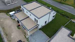 1 neu gebaute Doppelhaushälfte  an der Stadteinfahrt Perg - 4 SZ/Doppelcarport,Terassse NEUER PREIS