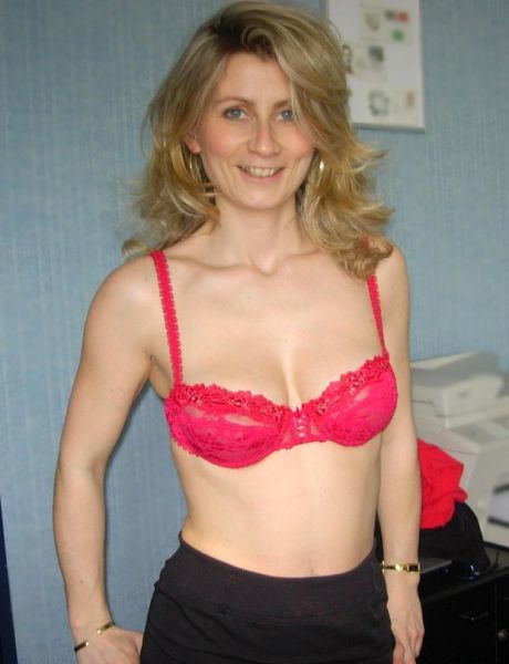 Suche einen Mann für Oralsex.Ich bin süchtig nach Sperma.