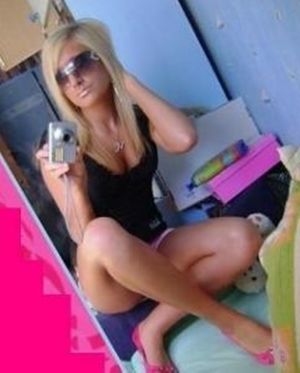 wilde Blondine sucht devoten Partner