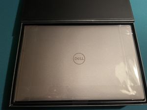 Dell Precision 5560 Workstation