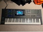 Waldorf Quantum 8-Voice 61-Key Digital-Analog Polyphonic Synthesizer