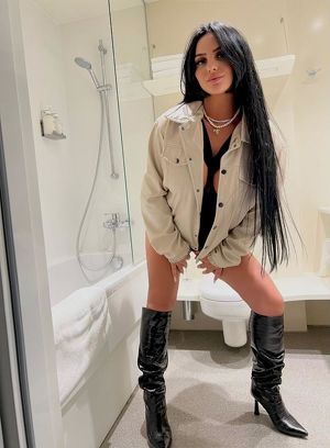 VICTORIA 30 � BL&Uuml;MCHEN LUDER