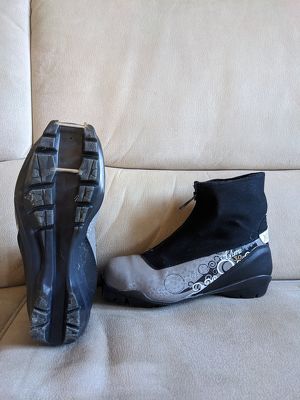 Langlaufschi und Langlaufschuhe