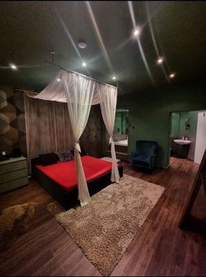 STUDIO AMORE LOUNGE - BESSER ALS DIE ANDEREN