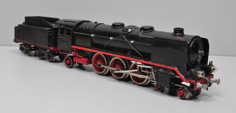 Märklin Dampflok mit Tender HR 66/12920