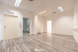 Moderne Büro-Praxisräume im Zentrum!
