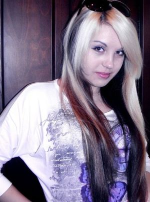 Jasmina 💖 Wilde kleine Hummel, die das Reiten liebt