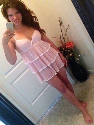 Extreme Sexsklavin braucht Herrn und Gebieter