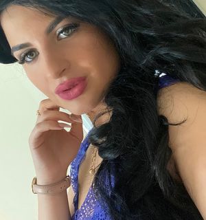 NEU Mavy Teeny Girl erotische Hausbesuche und Hotelbesuche Wien Nö Bgl