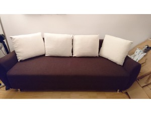 Couch / Sofa (ausziehbar) - NEUWERTIG - sehr gut erhalten - fast NEU